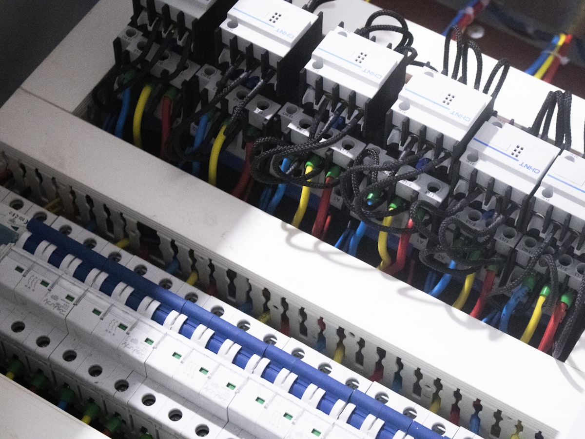 Electrical contractor business